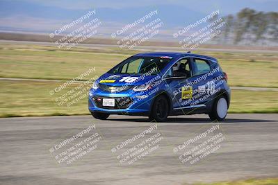 media/Mar-30-2025-Speed Ventures (Sun) [[39e6b1441d]]/Yellow/Front Straight/